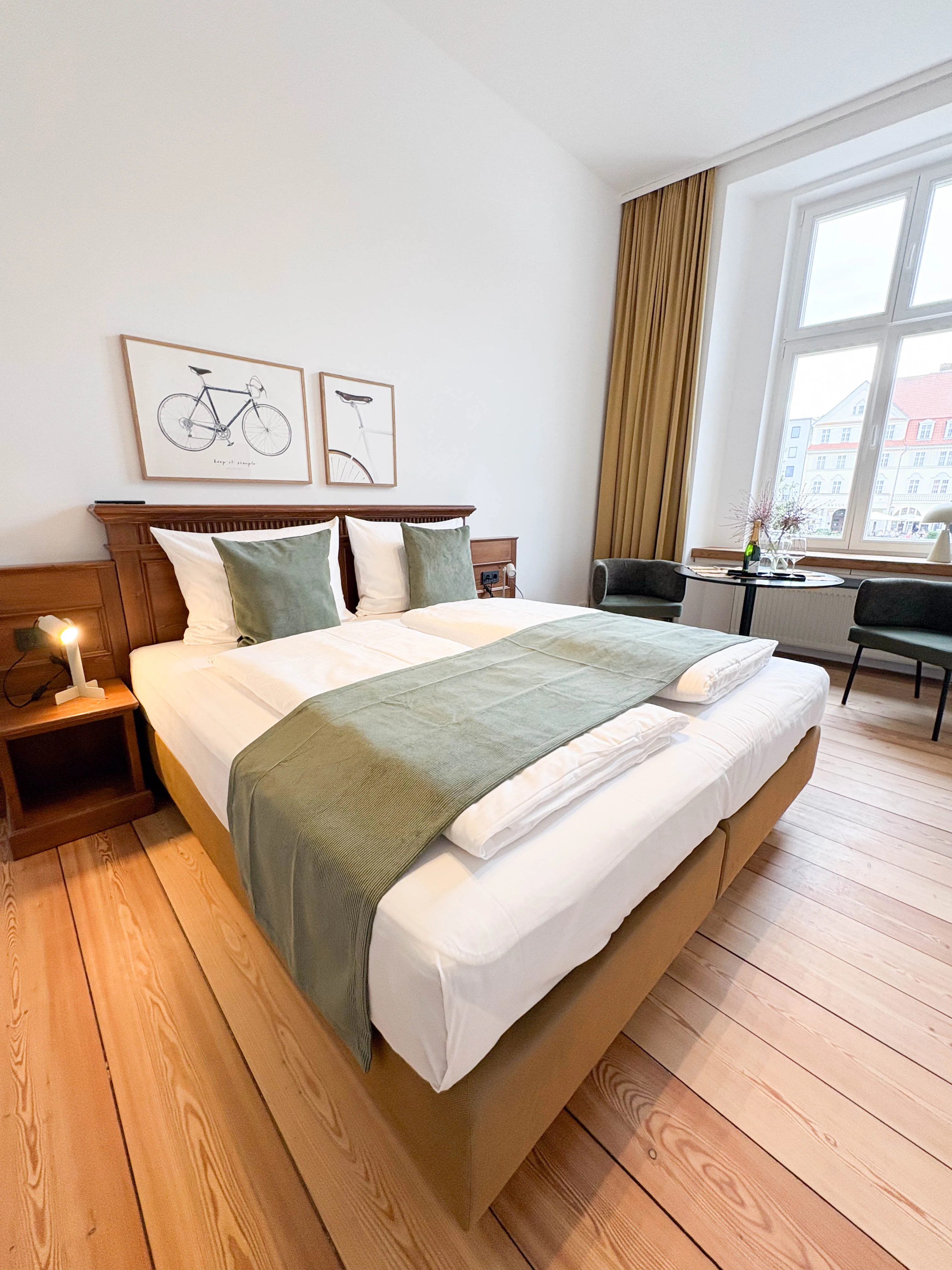 Classic Apartment At the Old Market