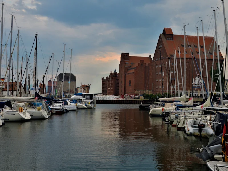 Segelboote im Stralsunder Hafen
