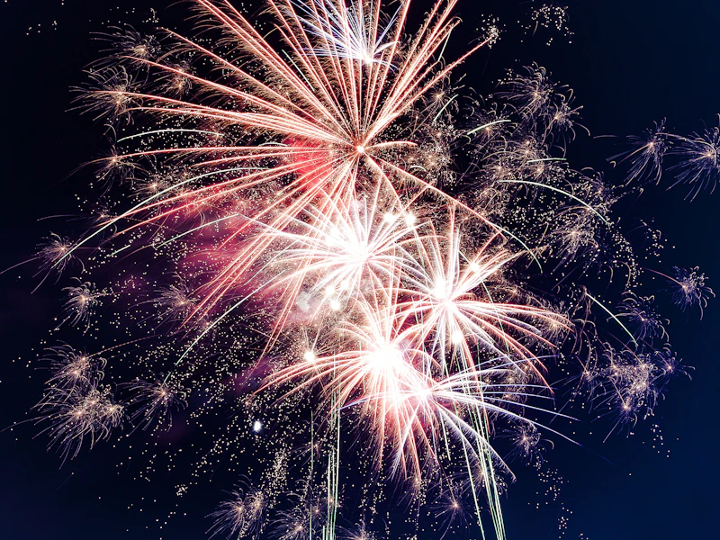 Feuerwerk am Nachthimmel
