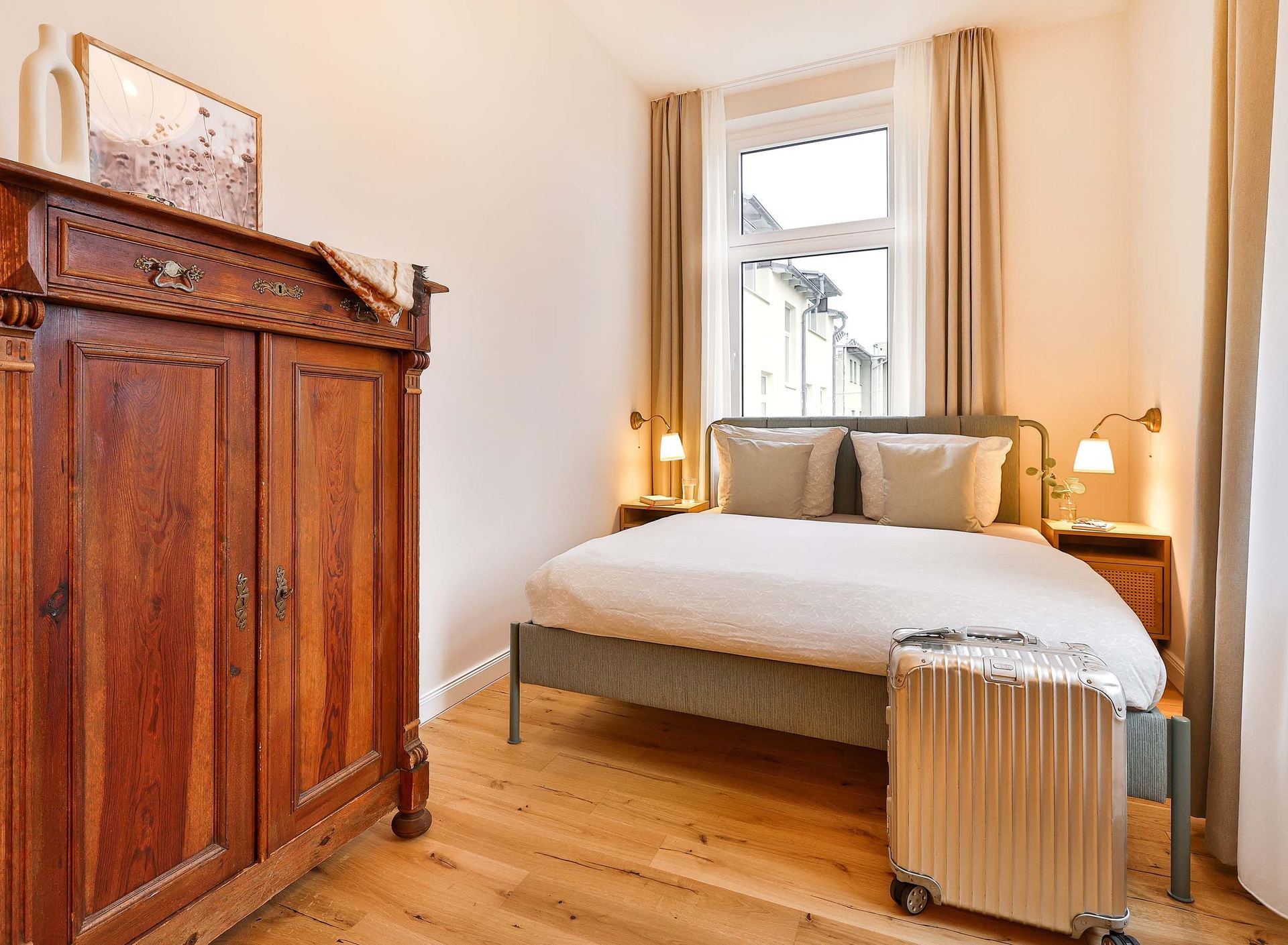 Digitaler Check-In Am Bahnhof Stralsund